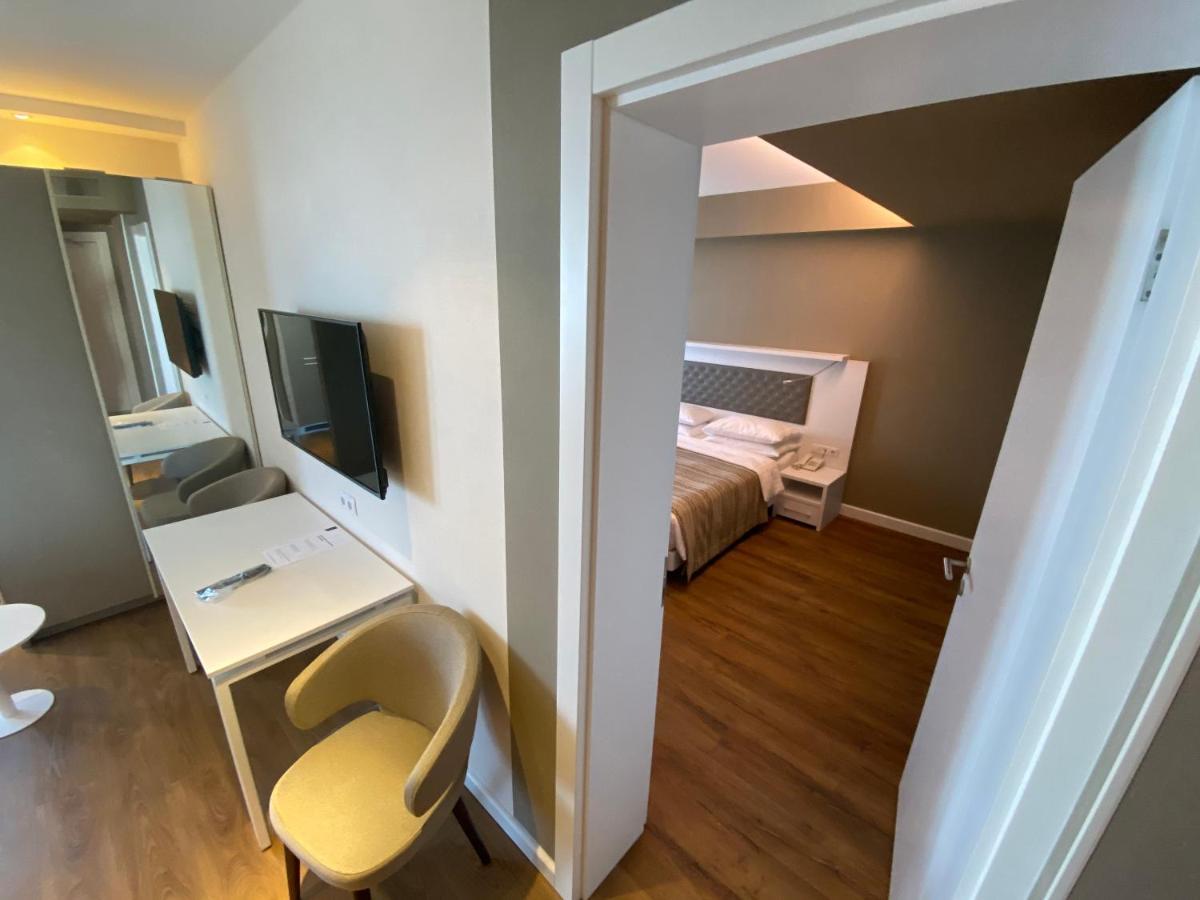 Gq Apartments On First Line Батумі Екстер'єр фото