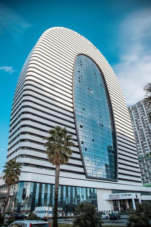 Gq Apartments On First Line Батумі Екстер'єр фото