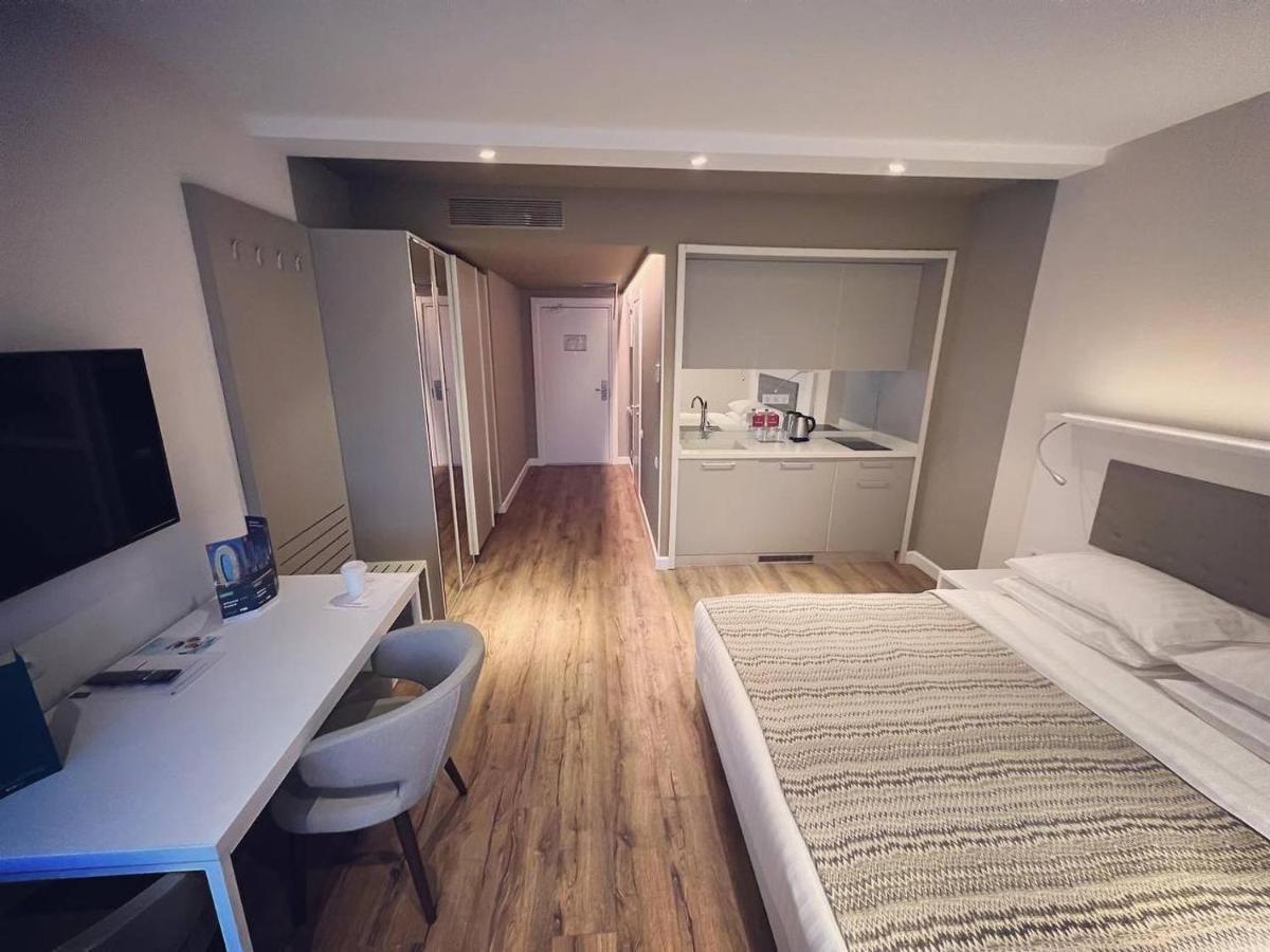 Gq Apartments On First Line Батумі Екстер'єр фото